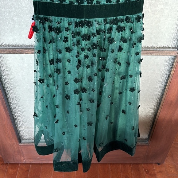 Mac Duggal 67854 EMBELLISHED BUTTERFLY SLEEVE VELVET HEM MIDI DRESS size 10 NWT - Picture 8 of 10